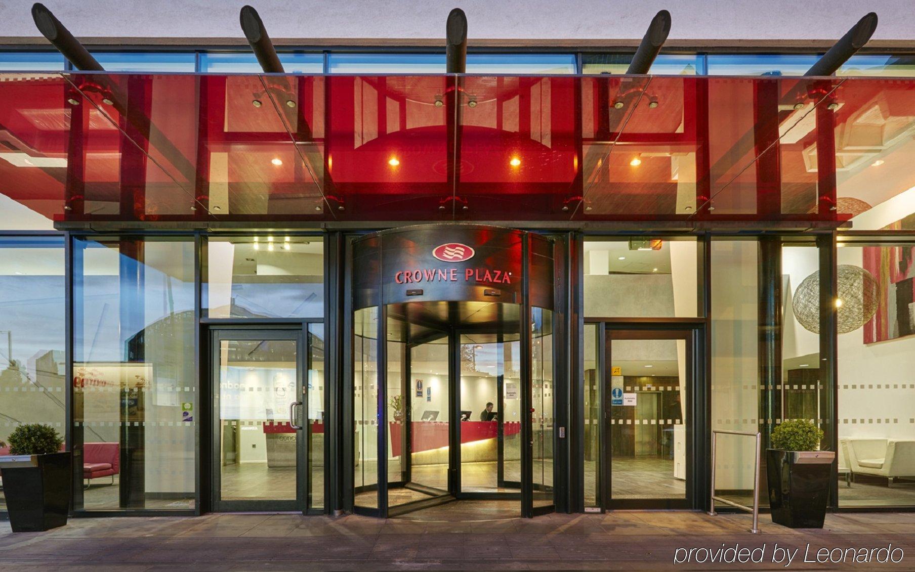 Crowne Plaza Centre By Ihg 4*